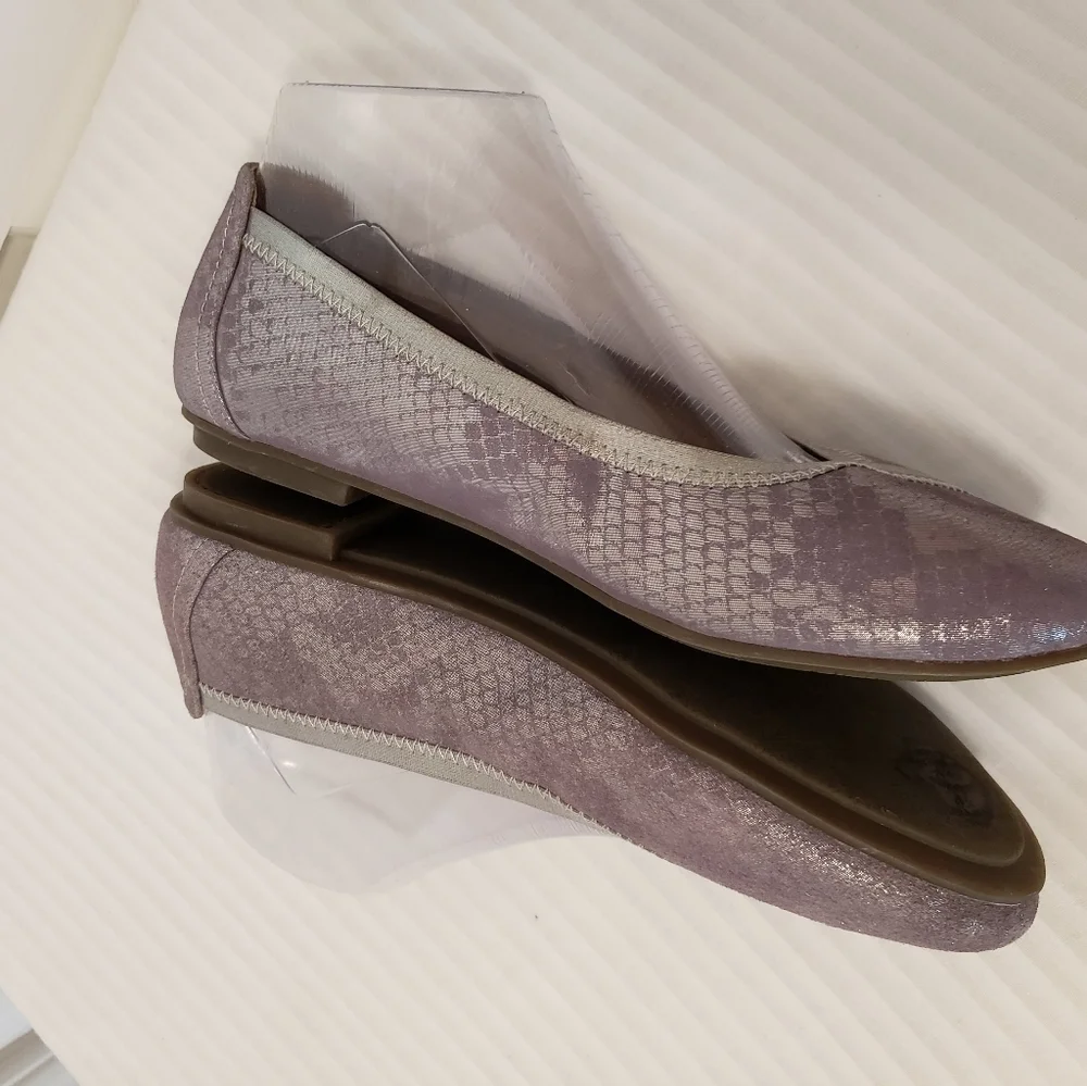 Vionic Caroll Purple & Silver Ballet Style Flats size 7.5, comfy